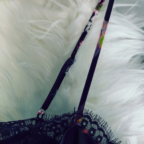 Victoria's Secret "CHERRY BLOSSOM" Body Suit Gorgeous MUST SEE❤️ peekaboo & lace - Picture 3 of 11